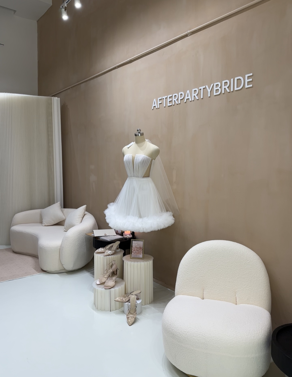 Meet Li Wen, The Founder Of Afterpartybride Who Is On A Mission To Cater Stylish And Practical Bridal Minis